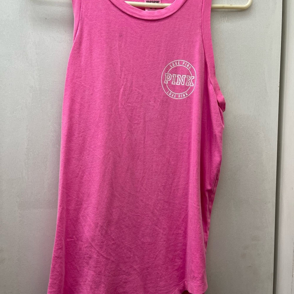 VS shirt